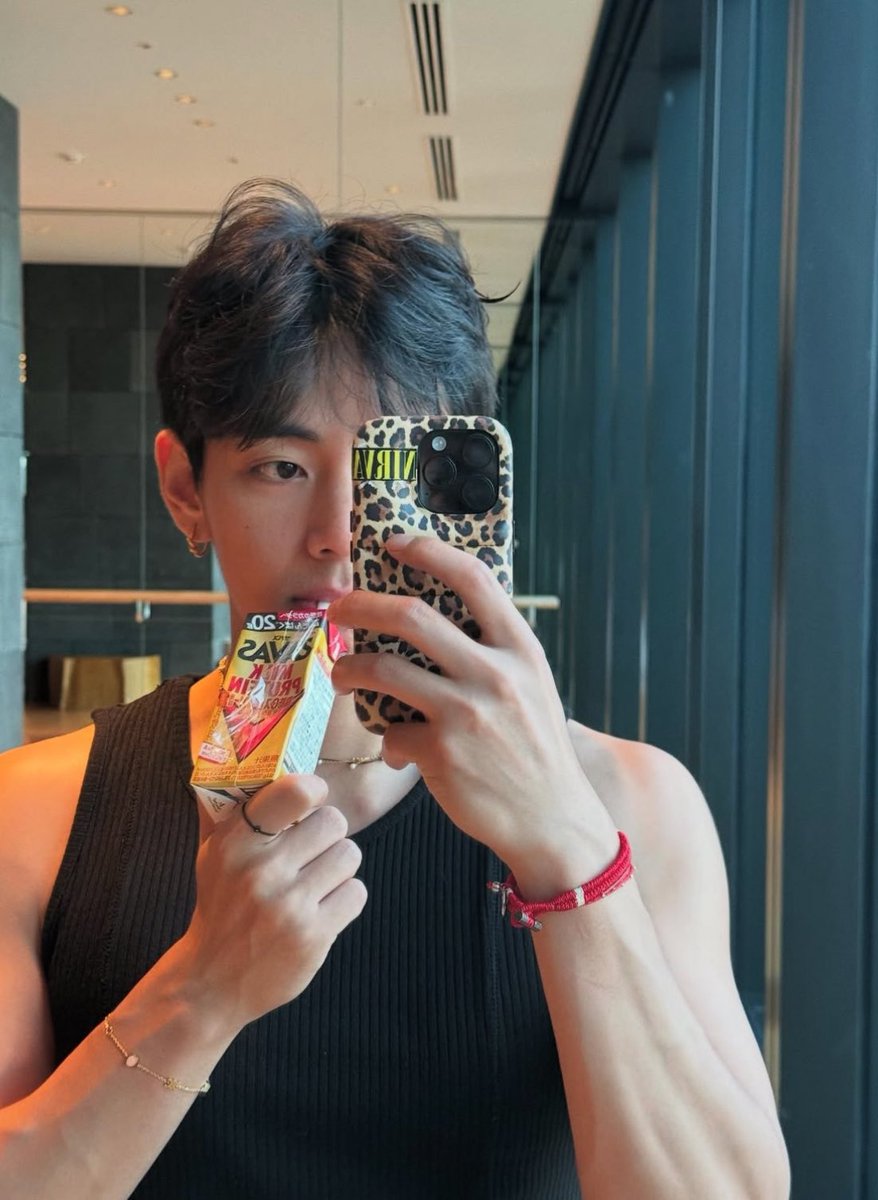 govnen's tweet photo. sori kalau ganteng https://t.co/imri8JIbqB