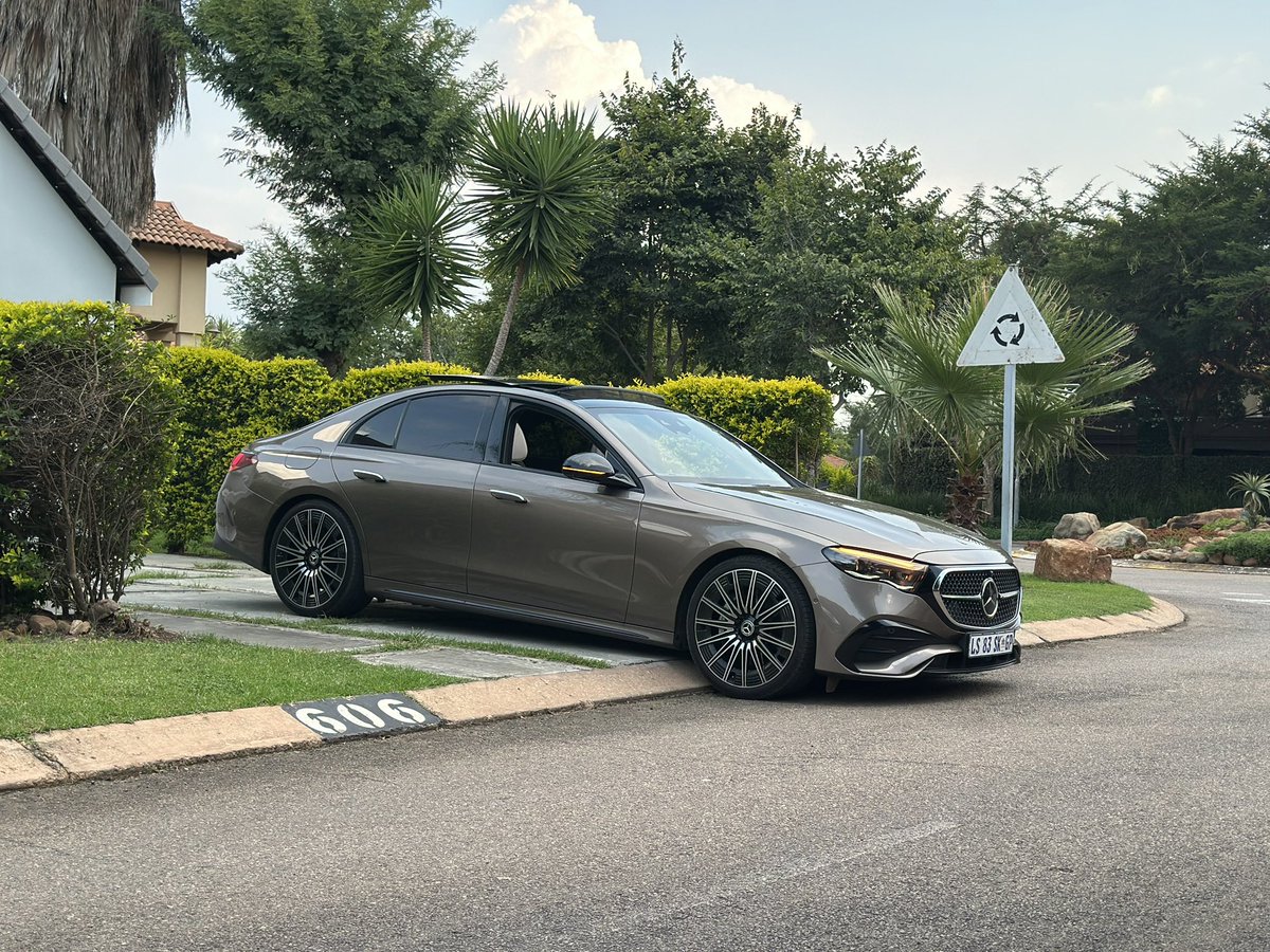 CarsInPixels tweet media