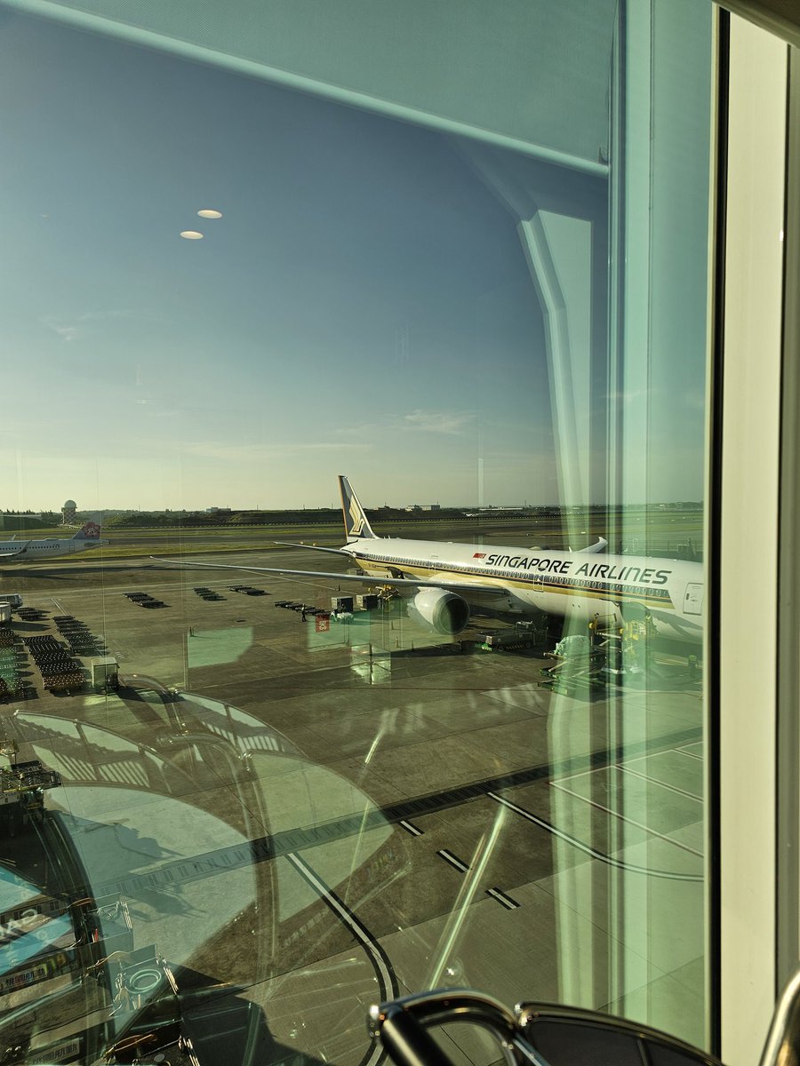 台湾に183日以上滞在したので遂に健康保険証GETしました✨
これで台湾での医療費がタダ同然に☺️
台湾での収入は全くないので所得税とか税金オールゼロ、保険料率も最低なので月4,000円だけ！日本でも税金ゼロ！
生活コスト激安が実現しました👍
重要ミッション達成したので、違う国に行ってきます🛫