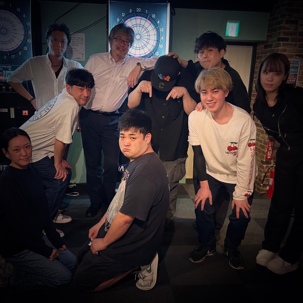 starryeye1's tweet photo. 18時オープン⭐️ 朝まで営業
♠️リング💍ゲーム
19時〜4時半
ディーラー🍮ぱるこ🆙ko-ki
スタッフ
🍺ゆなちゃら💄てつき🌙🏍️そーご
🎯TDOスティール
惡顔vs 3R 同べニュー対決🩷
🎯PDLA ソフトstarryeye
Wホーム戦
Phoenixは投げられます
#starryeye #十条 #スターリィアイ #リング #TDO #PDLA https://t.co/gJ7QnVfWOk
