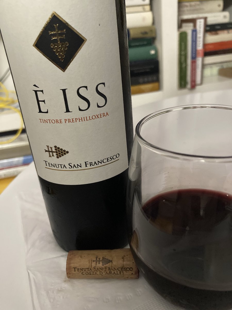 DoliverosDaniel's tweet image. The BEST little known #vino of Italy(world) #Tenuta #SanFrancesco,#Eiss,made w/+500yr old vines of #Tintore,opaque color,spicy aromas,ground pepper,Moroccan spice,wild plum &amp;amp; cured meats,full body,unyielding but w/immense personality,w/layers of intense wild figs &amp;amp; licorice,MAGIC