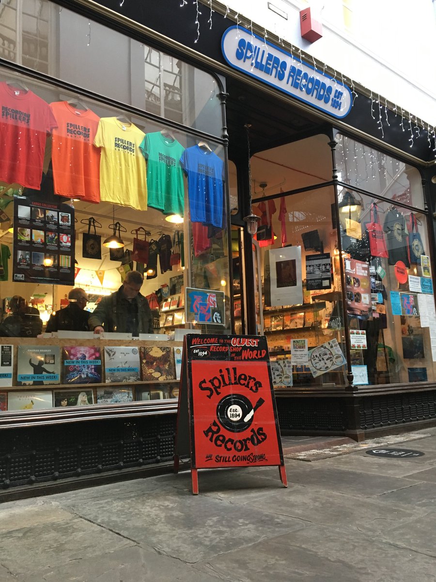 _____renart's tweet photo. 카디프의 다른 바이닐 샵들
Spillers record https://t.co/blFxPGd8rQ
Diggers Club Records https://t.co/4UiuD47y6F https://t.co/akd2iAnLee
