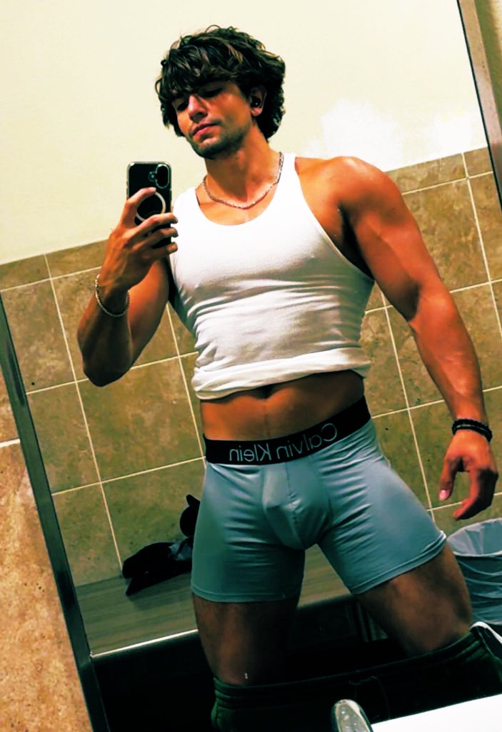 Many subs are addicted to the revolving cycle of submission to different masters, but nothing is as erotic or fulfilling as singular devotion. To be stripped of all purpose other than to be entirely devoted to #GodAdonis’ pleasure; to be an abject $lave to His every passing whim.