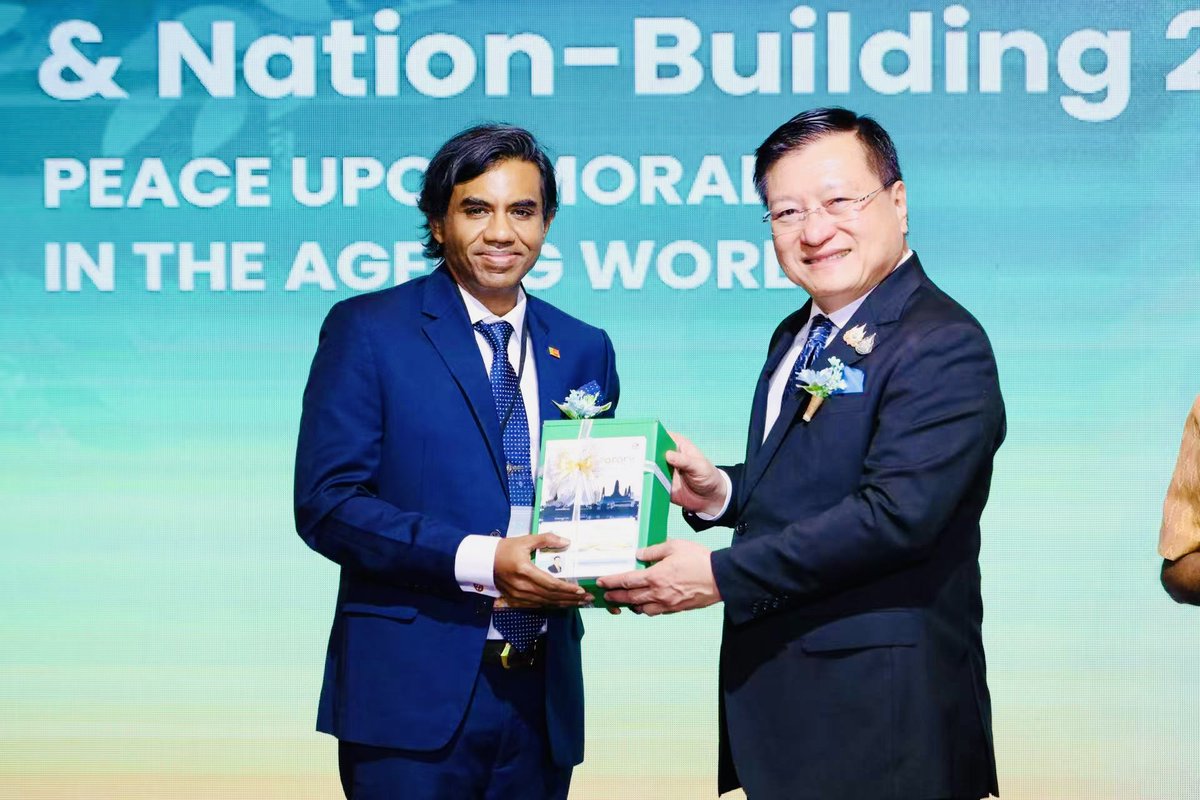 SAForesightNet's tweet image. SAFN Dir @AsangaAbey delivered a presentation on ‘Harmony or Discord: A #SriLanka Perspective on Intergenerational Tensions’in #Thailand NBII. Youth demands for structural reform SL journey offers valuable insights.Under @anuradisanayake we are witnessing a transformative moment.
