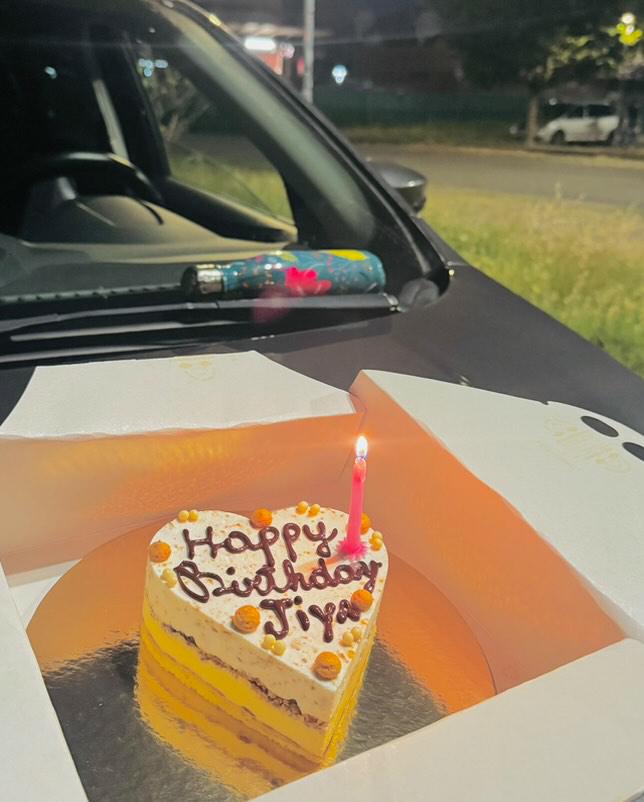 Jiya____2007's tweet photo. I mean… someone who celebrates my birthday like this even when I’m not around..? 
I’m truly blessed to have him.
It really means so much when your people show effort no matter the distance...🤍🧿 https://t.co/f090WfDeXe
