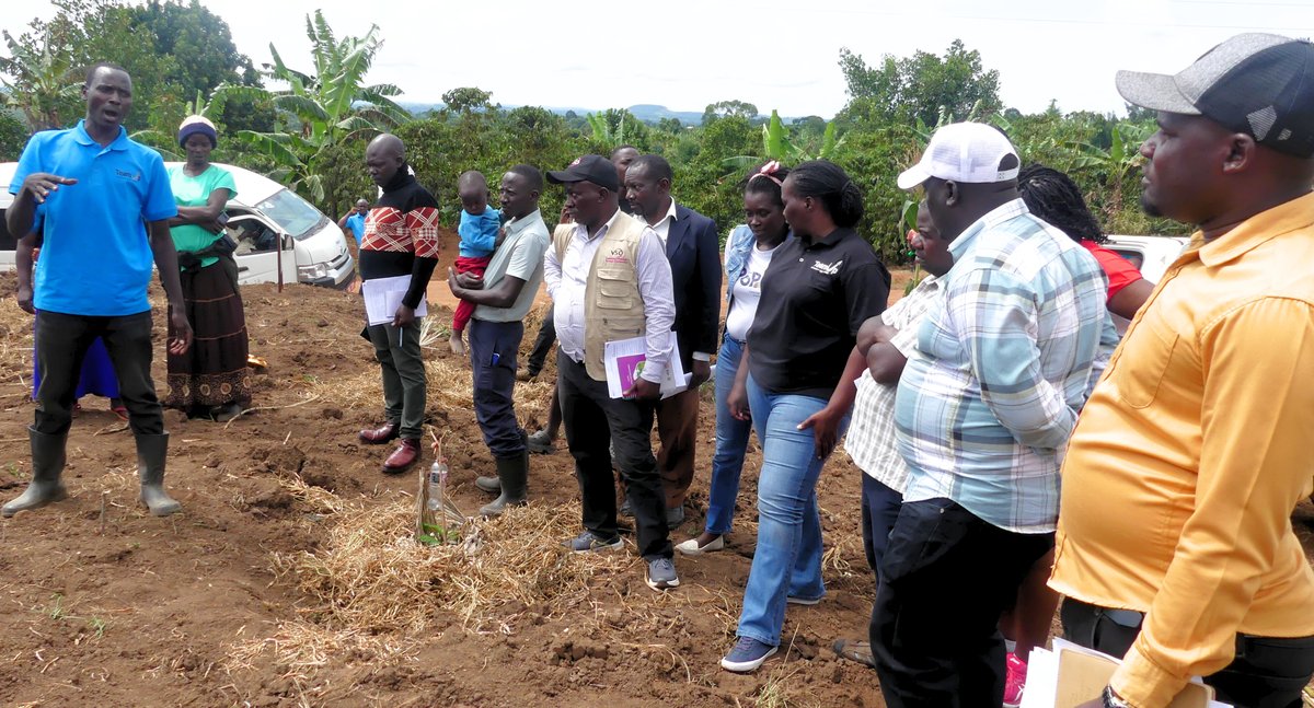 TeamUpUG's tweet image. We're hosting 50+ district leaders from Kassanda & Mityana, civil society & district leaders from Kikuube, Kyegegwa & Nakaseke, for community site visits.
Reflecting, learning, and strategizing for sustainable youth-led change in agriculture, water, & health.
#YouthEmpowerment