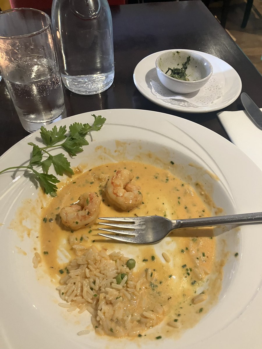 IanBowell's tweet image. Delicious world class seafood last night at @PaulTreyvaud ‘s Killarney restaurant. Thanks a million to Paul, Mark and team. Really great to see you so busy on a Tuesday evening and to catch up on all things in common. All the very best now and in future too. Here’s to next time.