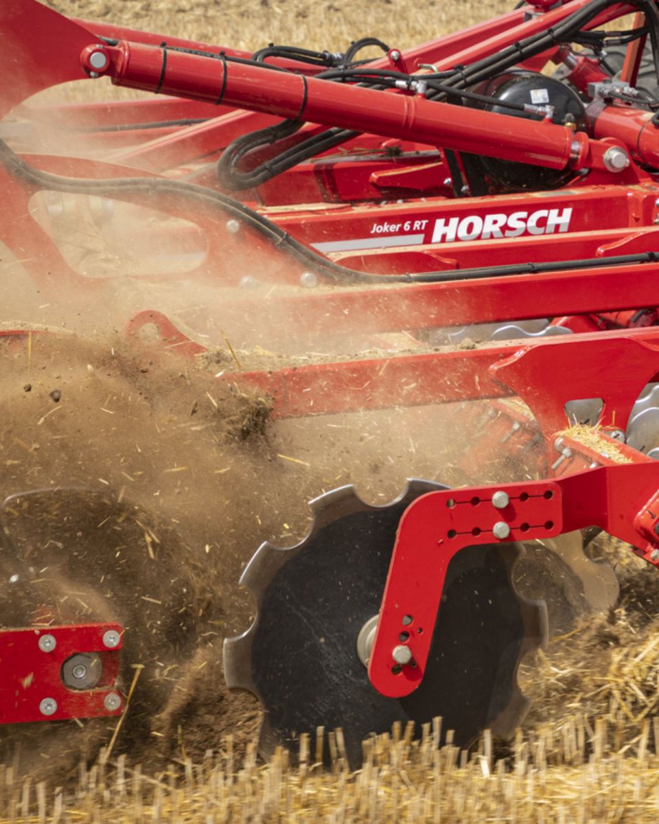 HORSCH_France's tweet image. 🌾gestion #pailles 2/2 
quels #outils #travail du #sol pour meilleure #répartition #residus après moisson ?
avantage #dent sur #disque pour #distance de #transport 
longueur chassis =&amp;gt; ++ mélange #horschcruiserXL
#herse 👍️ #horschcultro  #horschfiner
fcld.ly/horsch-quel-ou…