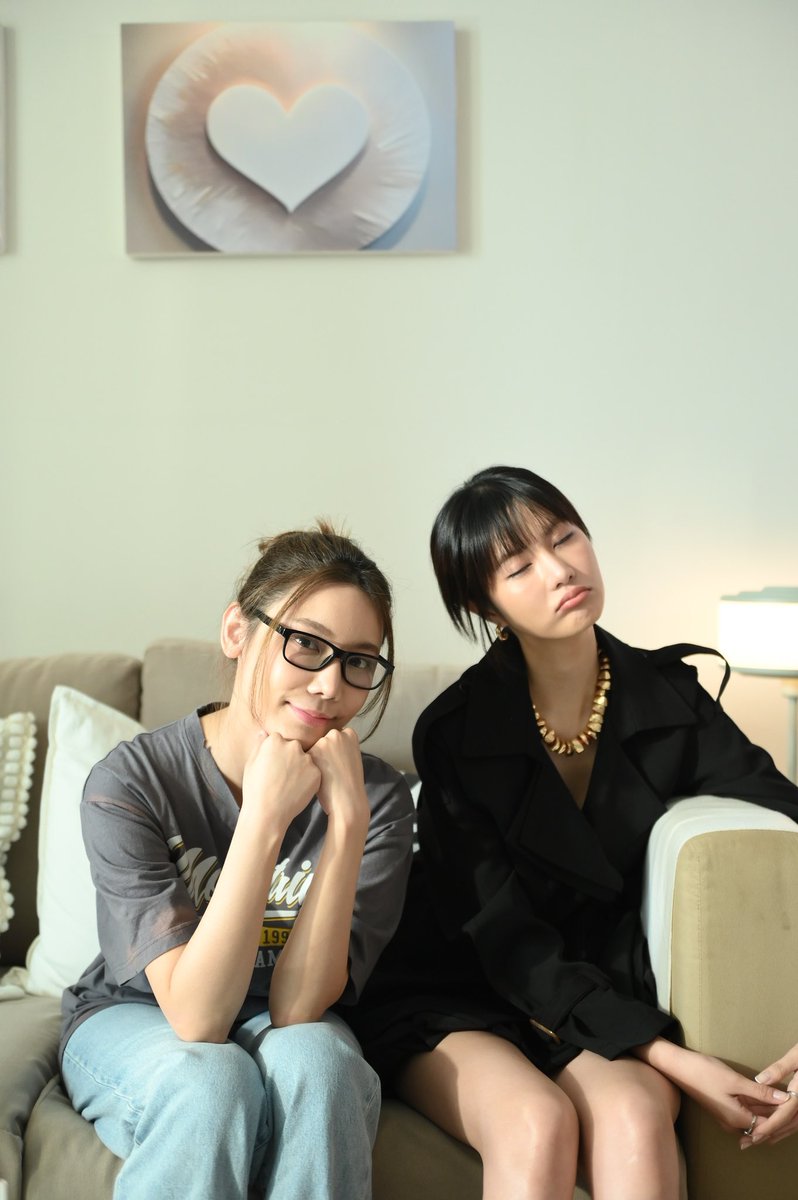 MoreThanIdol_TH's tweet photo. คิดถึงพวกชีมากกก เดี๋ยวจะได้เจอกันละ

#Gracebudsarin #Oaeyponchanok https://t.co/3bjK1HKv77