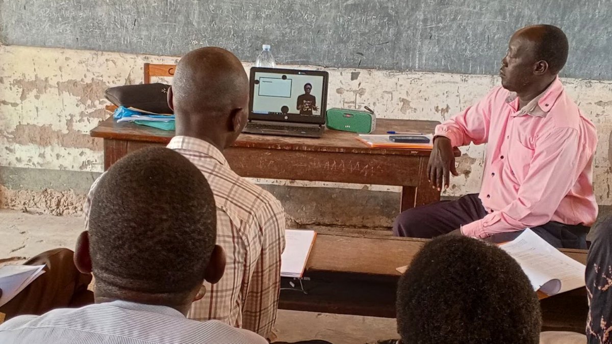 Backup_Uganda's tweet image. We held our 1st Learning & Evaluation session + Inclusive Education Committee meeting at Obem & Dogdam PS in Kitgum! 🙌 Thanks to you, 25 rural teachers can now access ODII training via laptops 🎥💻—ensuring support for all learners! 💙 #InclusiveEducation #BackupFamily #ODII