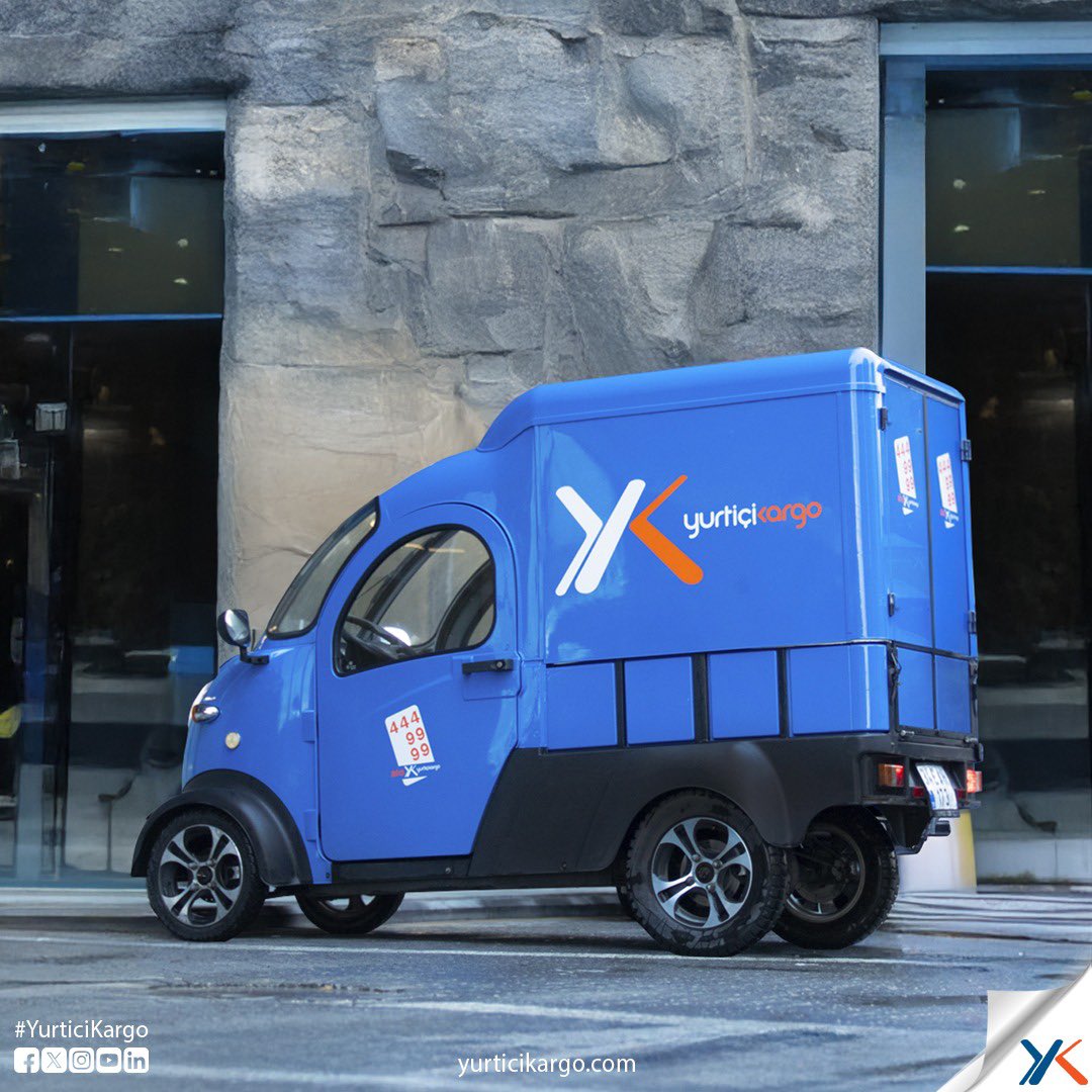 Kendisi küçük ama yaptığı işleri büyük, yüzde yüz elektrikli ve çevreci Pilly’lerimiz, ülkemizin dört bir yanında yollarda 💙🧡

#SözVerdiğimizGibi #YurtiçiKargo