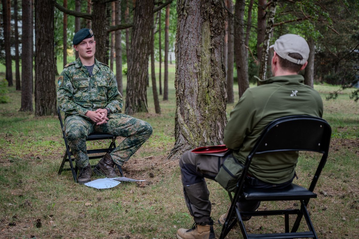 mnbg_lithuania's tweet image. What happens when curiosity meets combat boots?
Dutch influencer @govertsweep took a deep dive into the world of reconnaissance with the Recce platoon of the @landmacht. Full video here:
youtube.com/watch?v=_S_wV2…