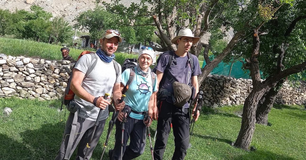 ChitralToday's tweet photo. Slovenian team was at camp in Terich Valley when police followed them there and conveyed a direction from authorities to cancel its planned ascent of Terichmir. Team now on way to GB via Shandur.

Foreign team turned away from trying to scale Terichmir https://t.co/x8Zfwev2mw https://t.co/MWCGWuztiK