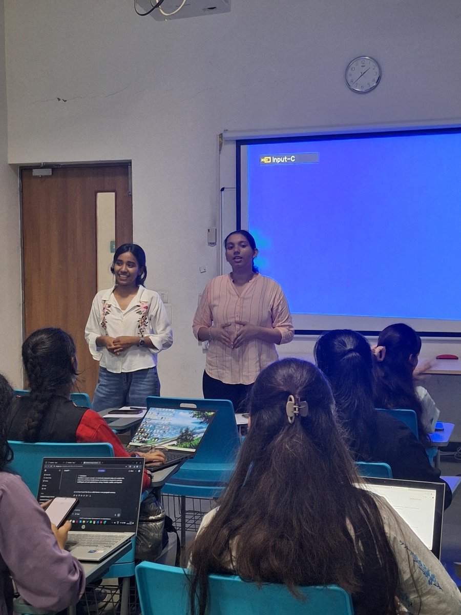 nikitasmcsnes's tweet image. Attended a hackathon after quite a while... but this time, I got to see things from the other side of the table—alongside the amazing @theektaagrawal for the @shebuildshack track.