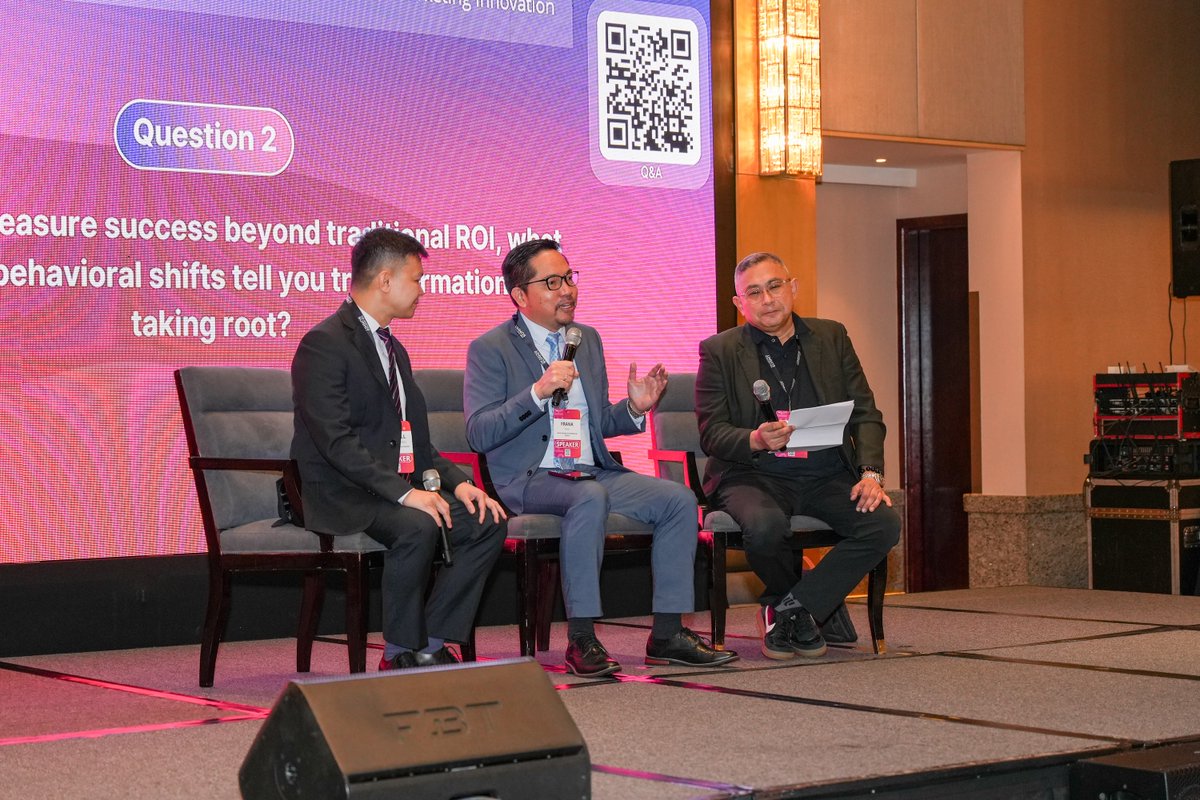 2️⃣ Fireside Chat | #DigitalTransformation – The MarTech Summit Manila continues with an inspiring fireside chat:
“Crafting a Vision for Marketing Innovation in the Age of AI.”

📌 Find out more at: loom.ly/v-1Ct9Q