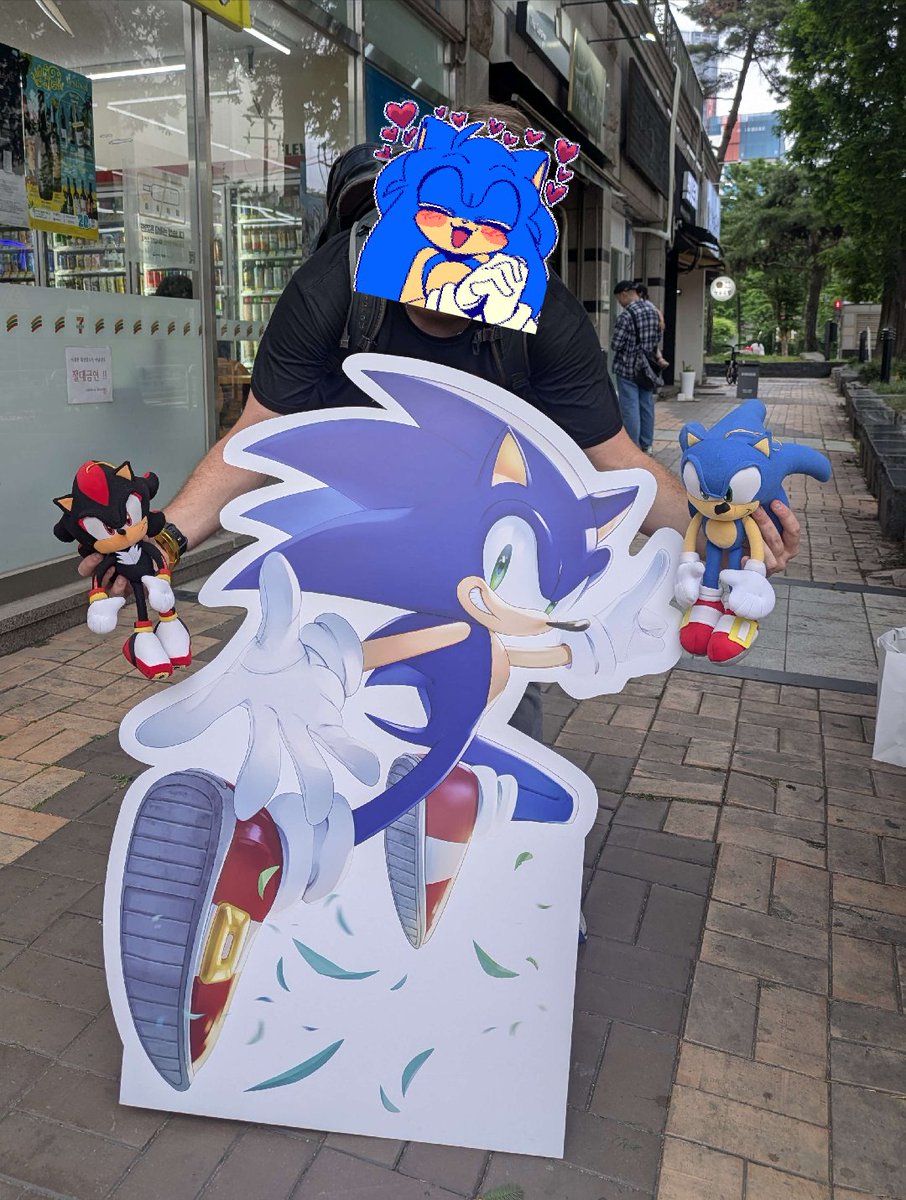 ham_sonic's tweet image. June was one of the most incredible months, I&apos;m so happy that I could travel the world in the spirit of Sonic, and meet so many amazing people 🥹🥰

And how busy it was!
6/07📍@Sonic_Only3 - Seoul, Korea 🇰🇷
6/13📍@sonicneonsummit - Reno, Nevada 🇺🇸
6/23📍@ Sonic&apos;s Birthday…