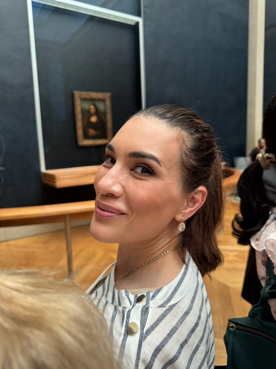 iseramirez's tweet image. Summer in Paris