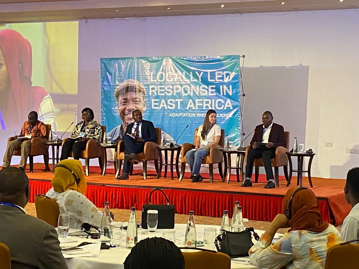 AWYAD_UG's tweet image. 27th/06/2025  ~ Day 2 at the #ExchangeHumanitarianConference AWYAD’s Executive Director, @StevenWamono, contributed to a powerful panel discussion on capacity sharing—examined within the broader lens of capacity building, strengthening, and mutual exchange.

He shared that, in…