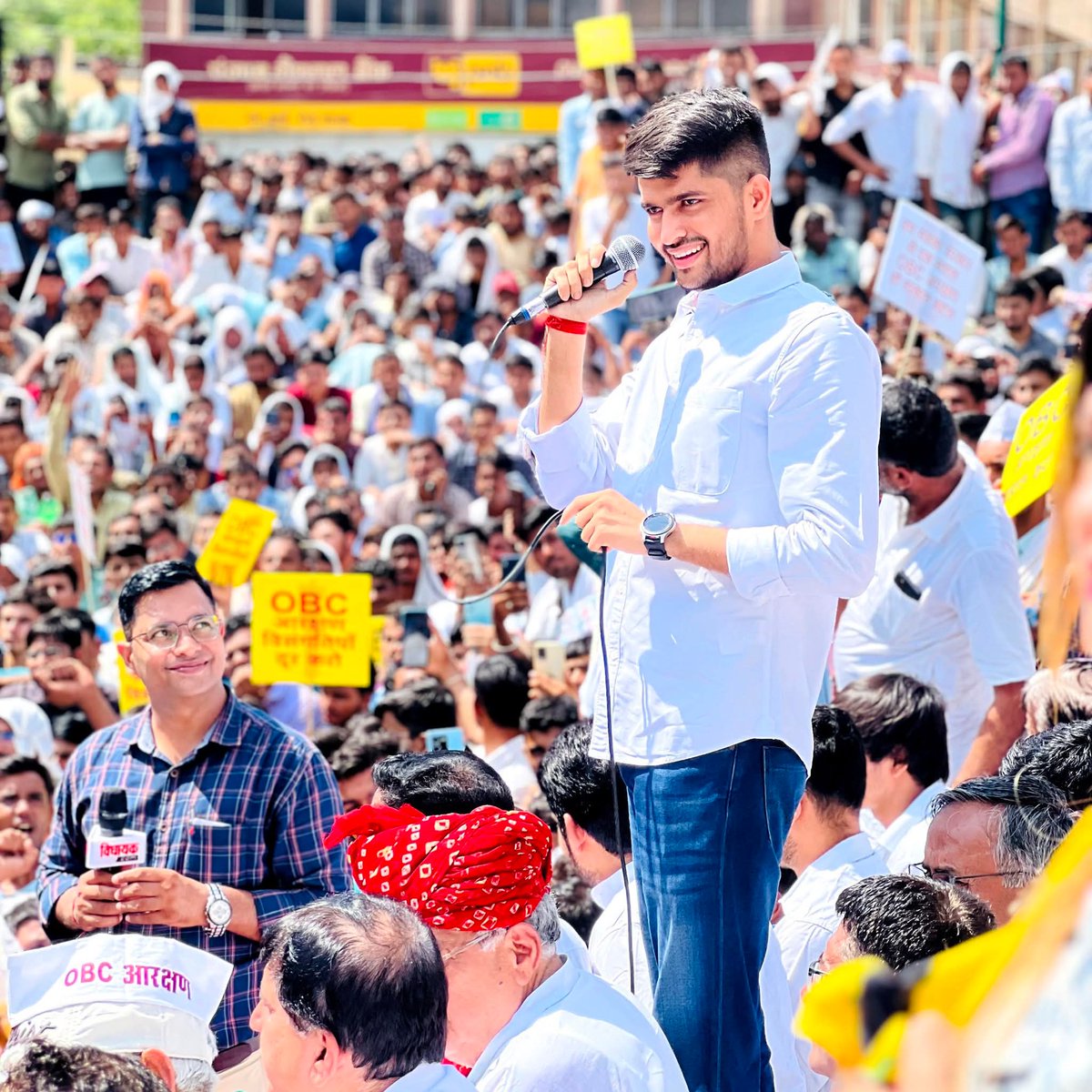 राजस्थान विश्वविद्यालय के छात्र संघ अध्यक्ष <a href="/NirmlChoudhary/">Nirmal Choudhary</a> को जन्मदिन की हार्दिक बधाई व शुभकामनाएं।