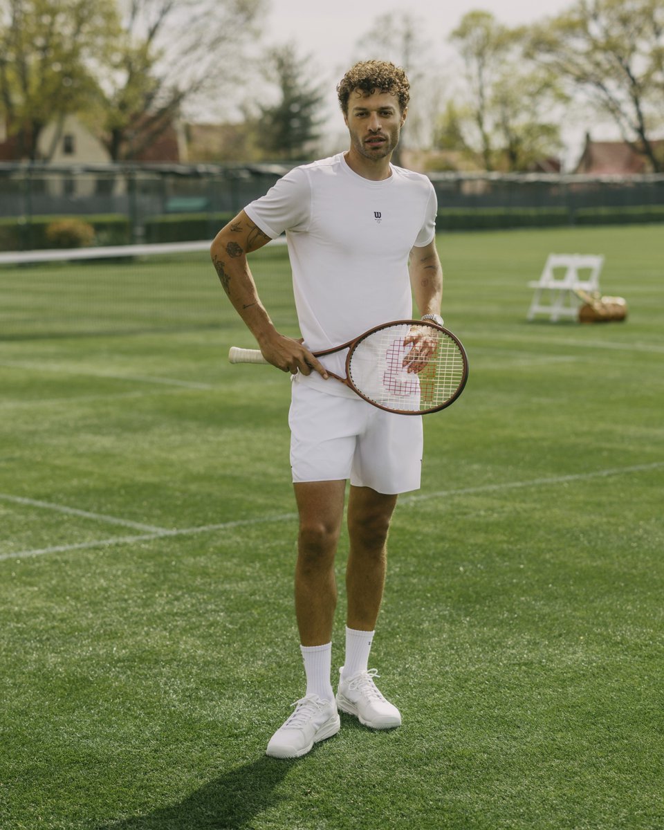 wilsontennisjp's tweet image. グラスコートに映えるホワイトを基調としたテニスウェア。
テニスの伝統を感じさせるウェアコレクションをぜひご覧ください。

jp.wilson.com/collections/sp…

#wilsontennis
#ウイルソンテニス