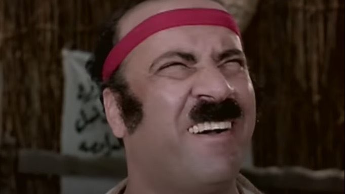 الدقيقة 70 متاخر بالنتيجه 

هناك على مقاعد يوفنتوس يحدث هذا السيناريو قبل اي تبديل