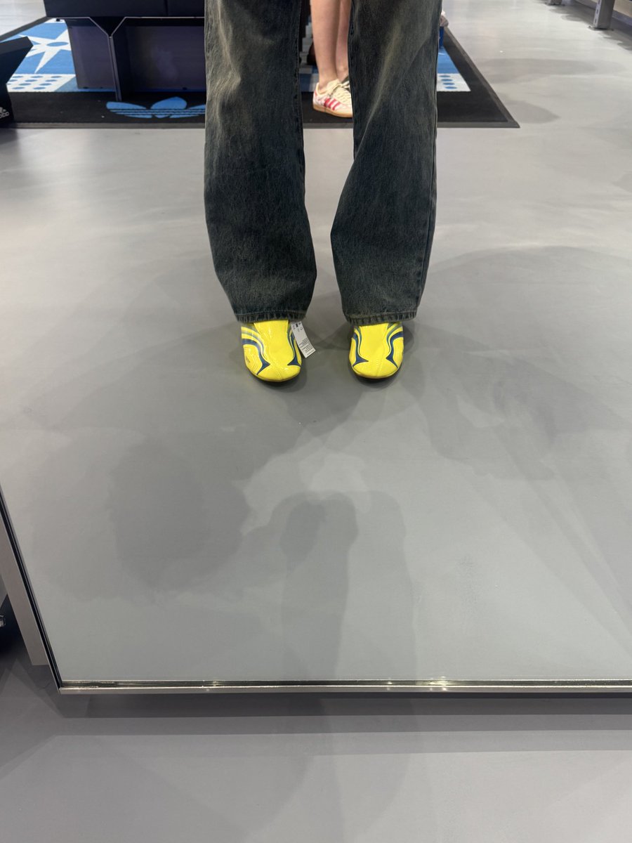 normcore04's tweet image. 