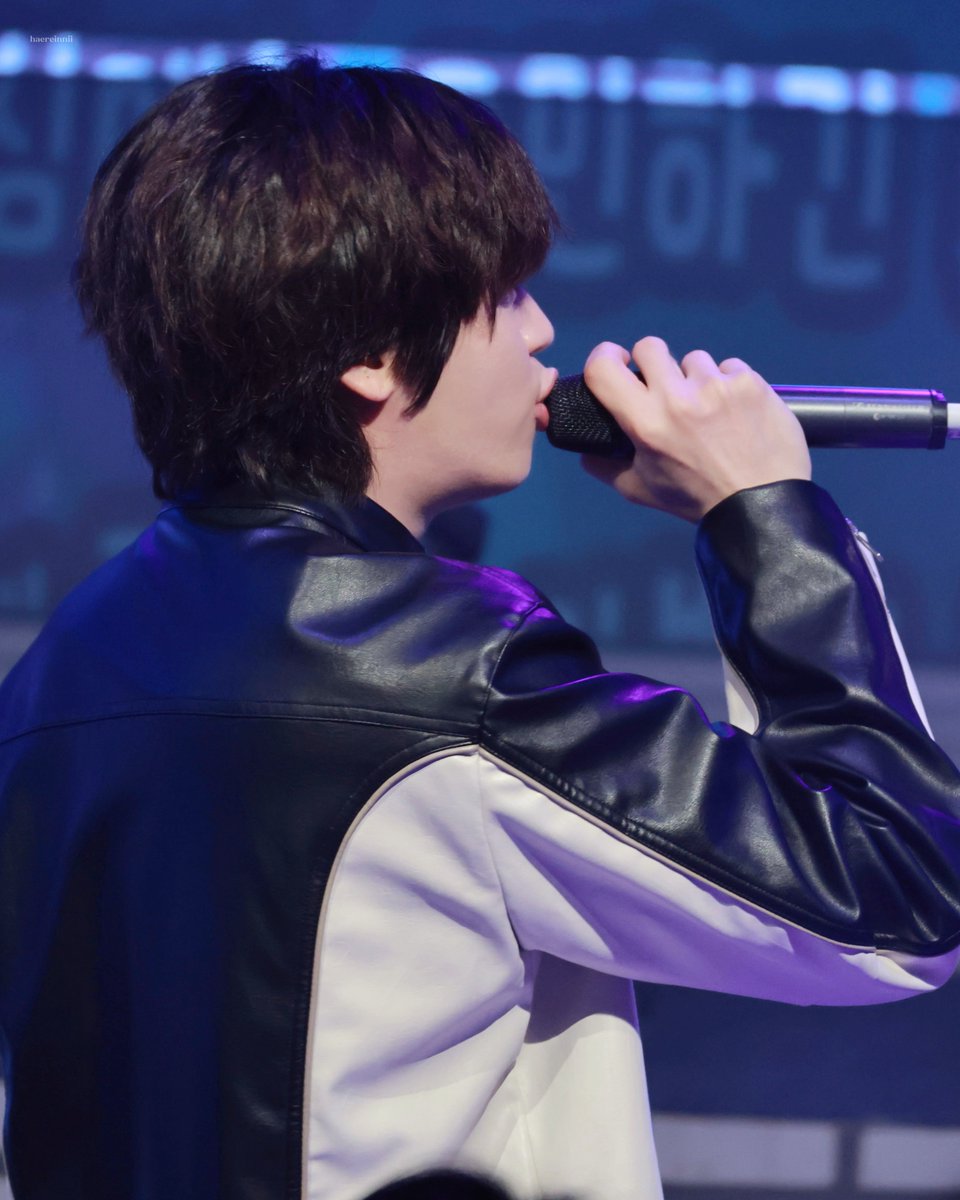 250627 6시퇴근
#니엘 #NIEL

아ㅏㅏ입술때매 미치겟따ㅎㅋㅋ