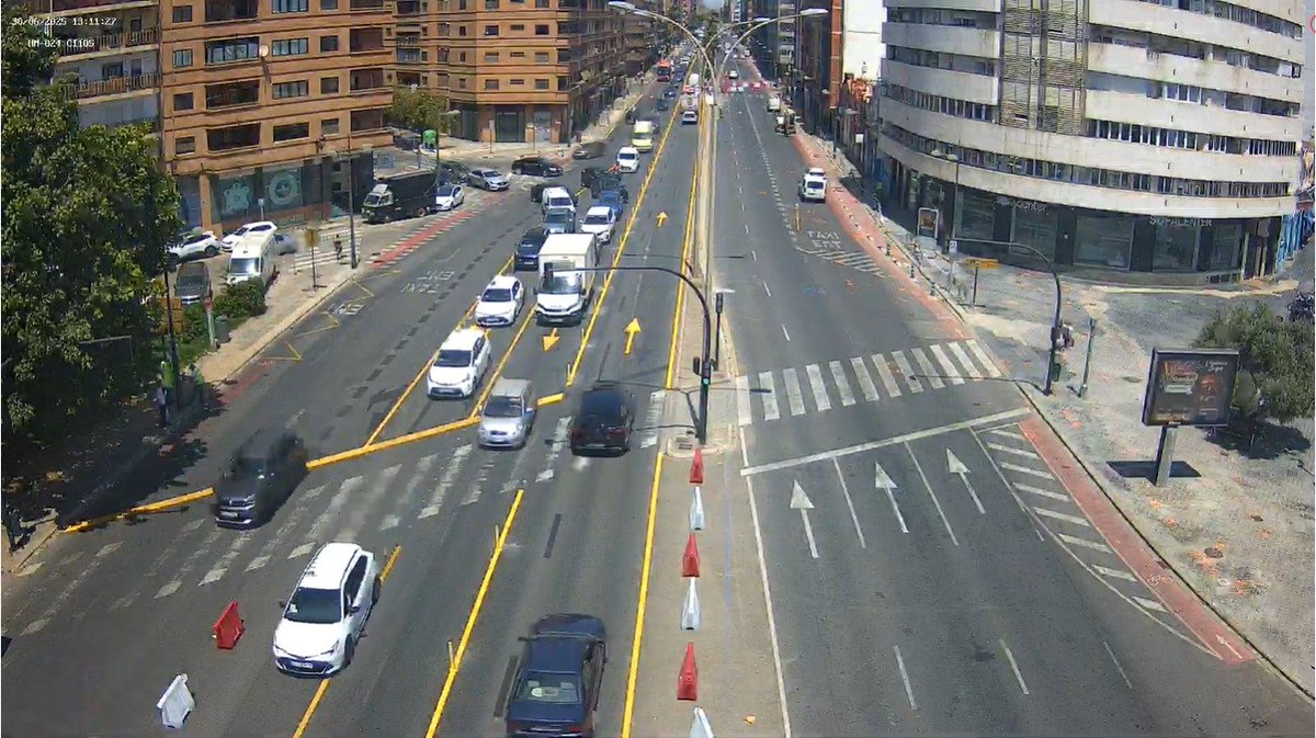 ⚠️Obres Pérez Galdós-Giorgeta🔽
⭕️Tancada Giorgeta, de St. Vicent Màrtir a Jesús
‼️Diumenge 6 de juliol per la nit es tanca el tram de Pérez Galdós, de Petxina a Cartagena
❌Excepcions:🚍🚖 i residents.
Desviaments recomanats: Ronda Sud i/o Grans Vies.

ℹ️ perezgaldosgiorgeta.es