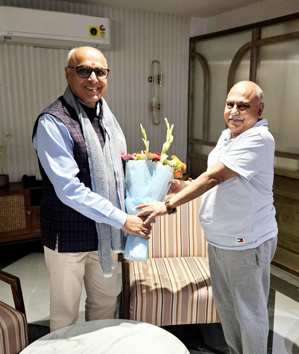 भाजपा के वरिष्ठ नेता एवं बैतूल विधानसभा से विधायक माननीय श्री <a href="/Hkhandelwal1964/">Hemant Khandelwal</a> जी को <a href="/BJP4MP/">BJP Madhya Pradesh</a> के प्रदेश अध्यक्ष के पद पर निर्विरोध चुने जाने पर हार्दिक शुभकामनाएं बधाई।