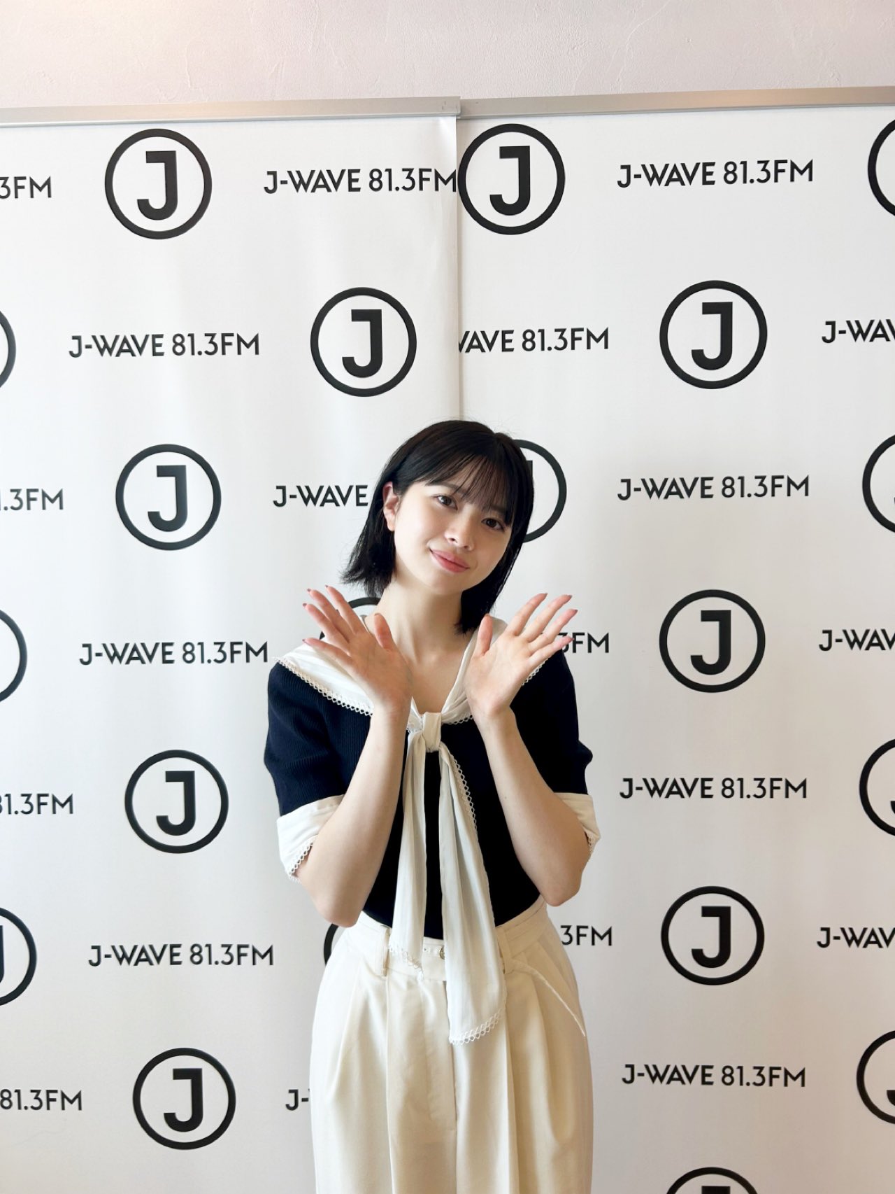 【大型配送タイプ】桜田ひよりさん掲載3ページSET（ポスターサイズ）#5788 Amazon.co.jp: 大型配送タイプ桜田ひよりさん掲載ページSET