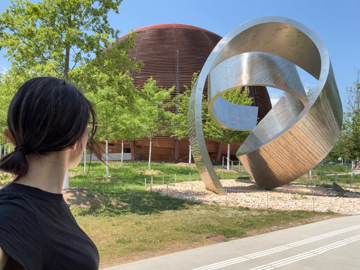 ananives's tweet image. A portal to the beginning of everything. ⚛️ #CERN