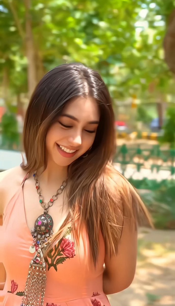 itnisibaat_'s tweet image. a face card that never declines🪞💕🦩

[ #nititaylor ]