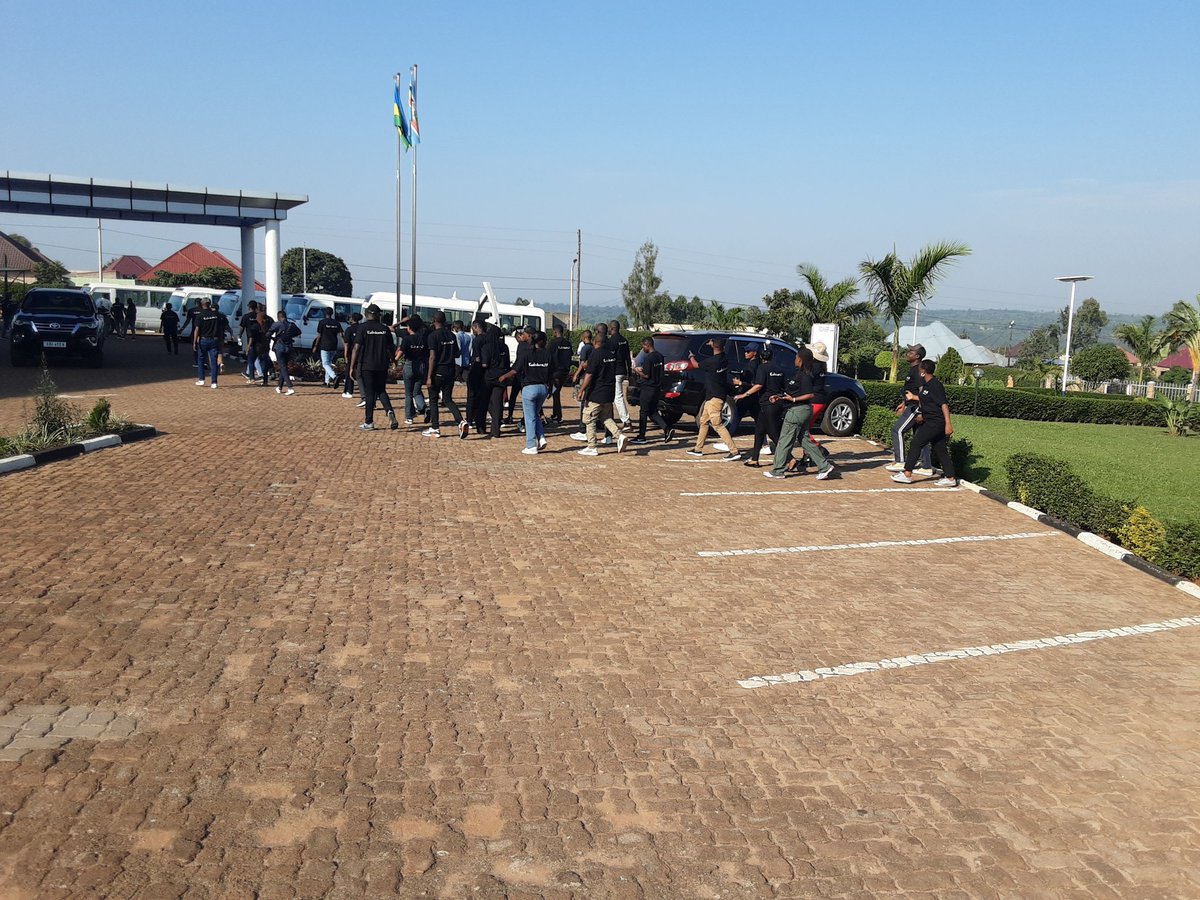Youth, liberation veterans &amp; Leaders from <a href="/KayonzaDistrict/">Kayonza District</a> heading  to Nyagatare for #Kwibohora31! 🇷🇼
From freedom fighters to future builders - the liberation journey continues through every generation. Together we build the Rwanda we envision! <a href="/BoscoNyemazi/">Nyemazi John Bosco</a> <a href="/jnabdallah/">UTUMATWISHIMA</a>