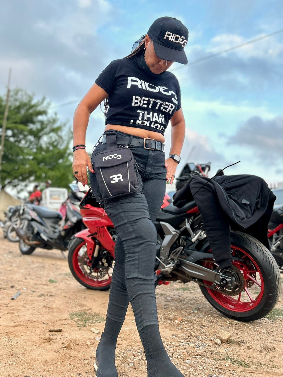 Bikergirlel's tweet image. A Simple Life Is All I Want To Live…RYBJ🙏🏽❤️🕊️
#bikergirl #bikelife #bikeaddict #ghana #virals #fyp