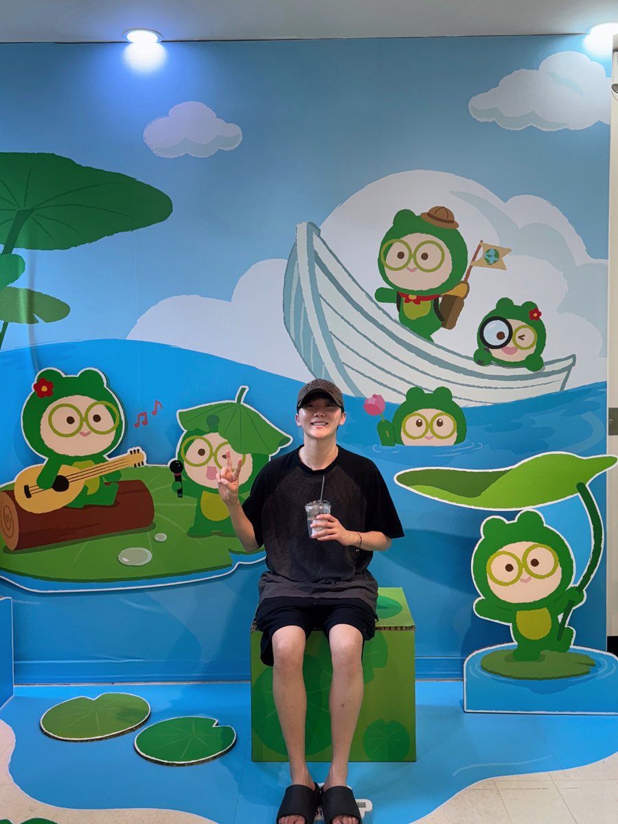 [#WEVERSE POST] 250702 SEUNGKWAN #승관

🍊: ribbit ribbit the frogs are singing ✌️

t/n: lyrics from a nursery rhyme