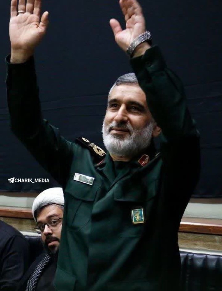 fava313's tweet image. شادی روح مطهر شهید سردار حاجی زاده عزیز صلوات 🇮🇷🥀
#حمايت_انقلابى
#فالوبک_فوری