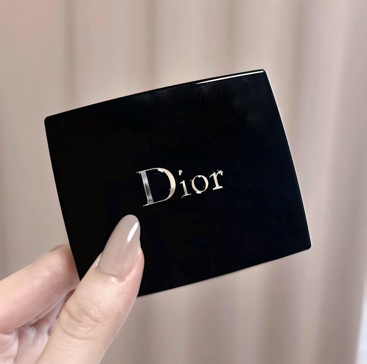 ioi___xx's tweet photo. 使い終えたDiorのミラー付きチーク
クッションスポンジ入れて
アクセサリー入れにしたꪔ̤ᐝ https://t.co/HazMgc4Har