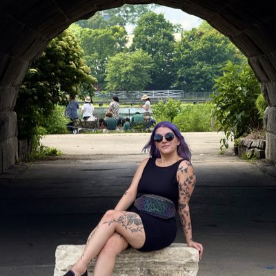 restricted_rose's tweet photo. Lincoln Park Chicago💜🌳 https://t.co/hhzwgA01Mq