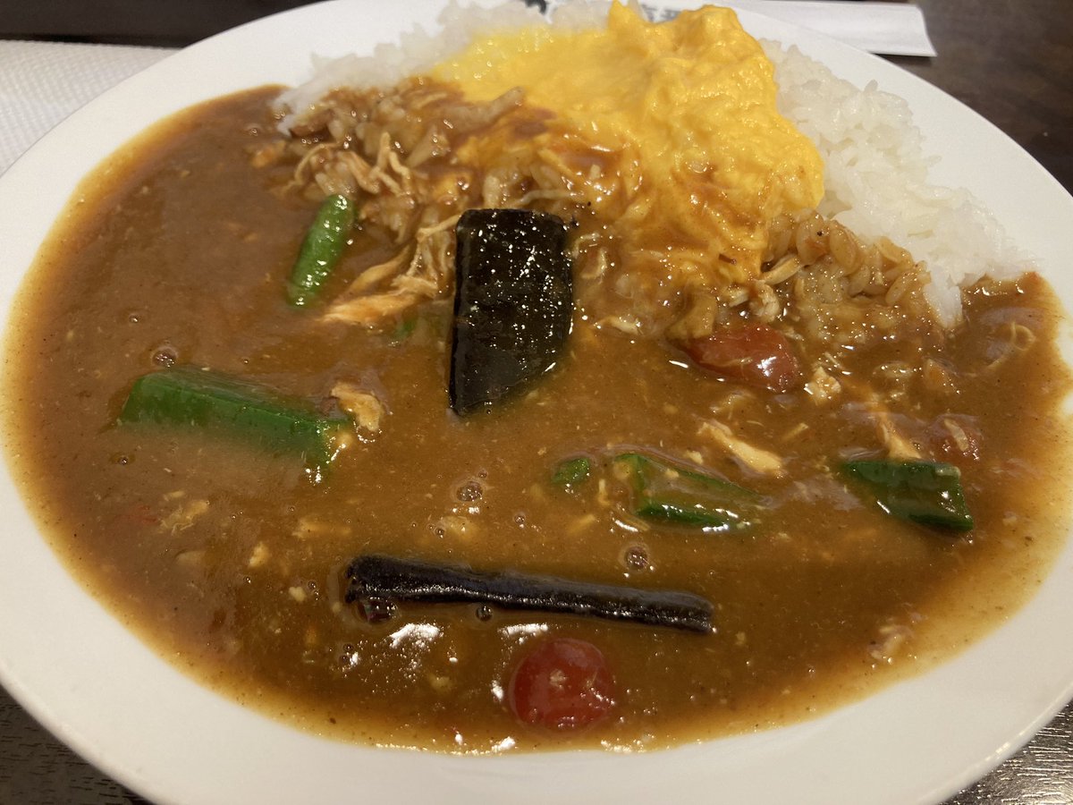チキンと夏野菜の時期がキターーー🙌🤍
これ大好きなんですよ🍛
