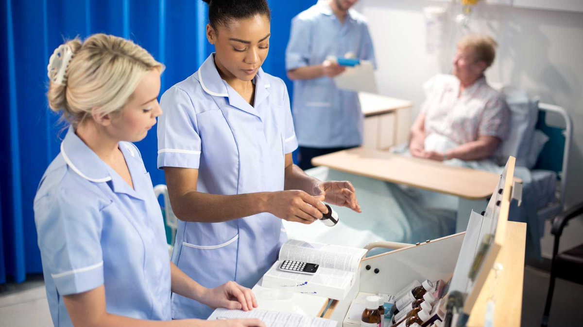 UKCPA's tweet image. Join us at the #UKCPAConf as our pharmacy technician panel shares insights into day-to-day responsibilities, challenges they face, and how pharmacy leaders can advocate for pharmacy technicians within their workplaces. buff.ly/KyRIMEX