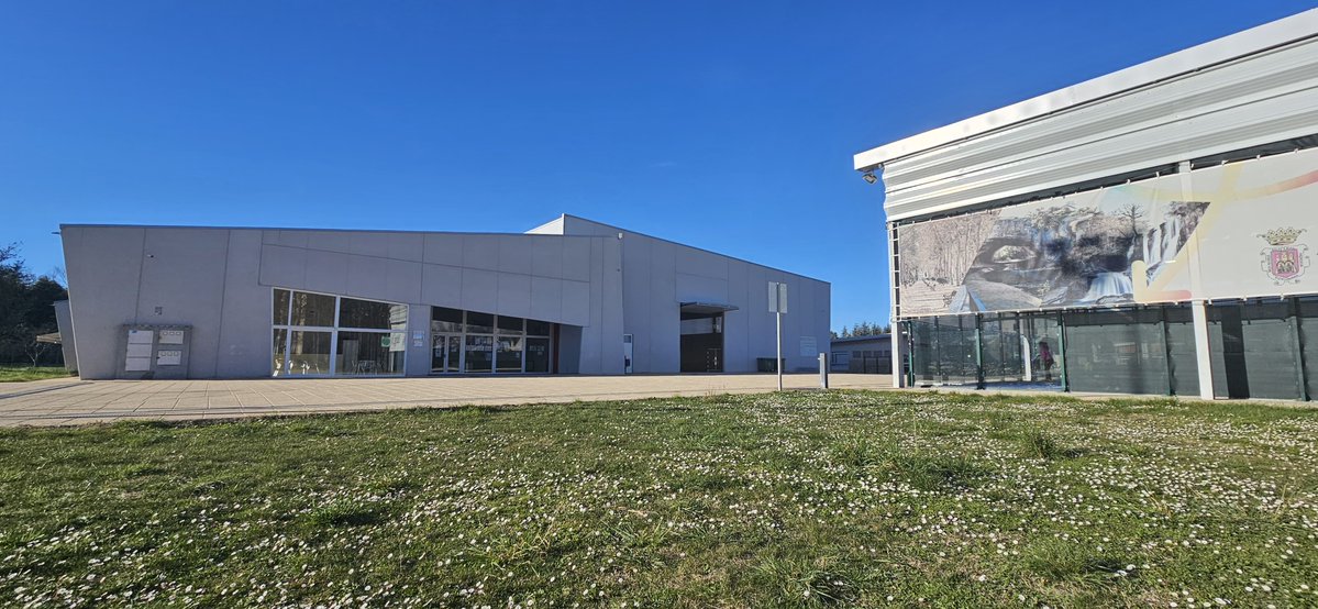 📍 <a href="/VillarcayoMCV/">Ayuntamiento de Villarcayo MCV</a> contará este fin de semana con dos ferias: una de Alimentación, Artesanía, Producto Ecológico, Turismo Rural y Consumo Responsable; otra de vehículos de ocasión y kilómetro cero.

🎙 Iratxe Pardo, de Econatur y Luis Lobato, del Grupo Julián Automotive.