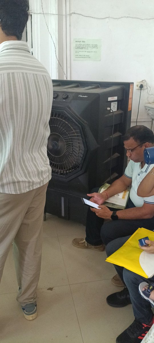 rahulgovila's tweet photo. @passportsevamea there is massive heat and humidity at Gwalior Passport Office at Bada Post office and only one cooler, pls. Do something people are coming with kids and aged ones. https://t.co/FOzZUdm2i5
