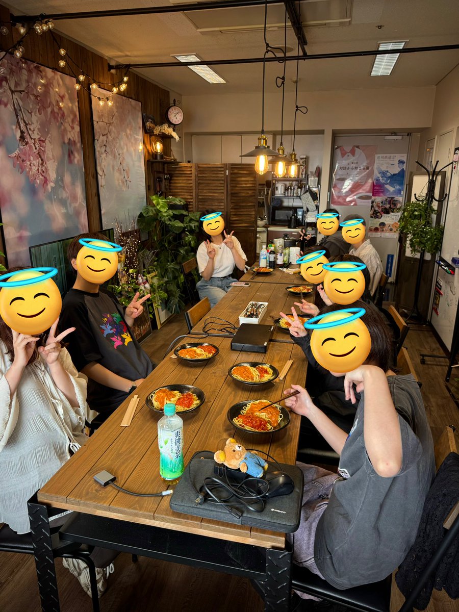 akira7798's tweet image. 今日のゼミまかないはパスタ🍝でした。みんなの制作進捗が良いので早めに終わったね。その後はコクリコ坂の鑑賞会。青春なアニメでした。
#中川研究室の日常
#ゼミ飯