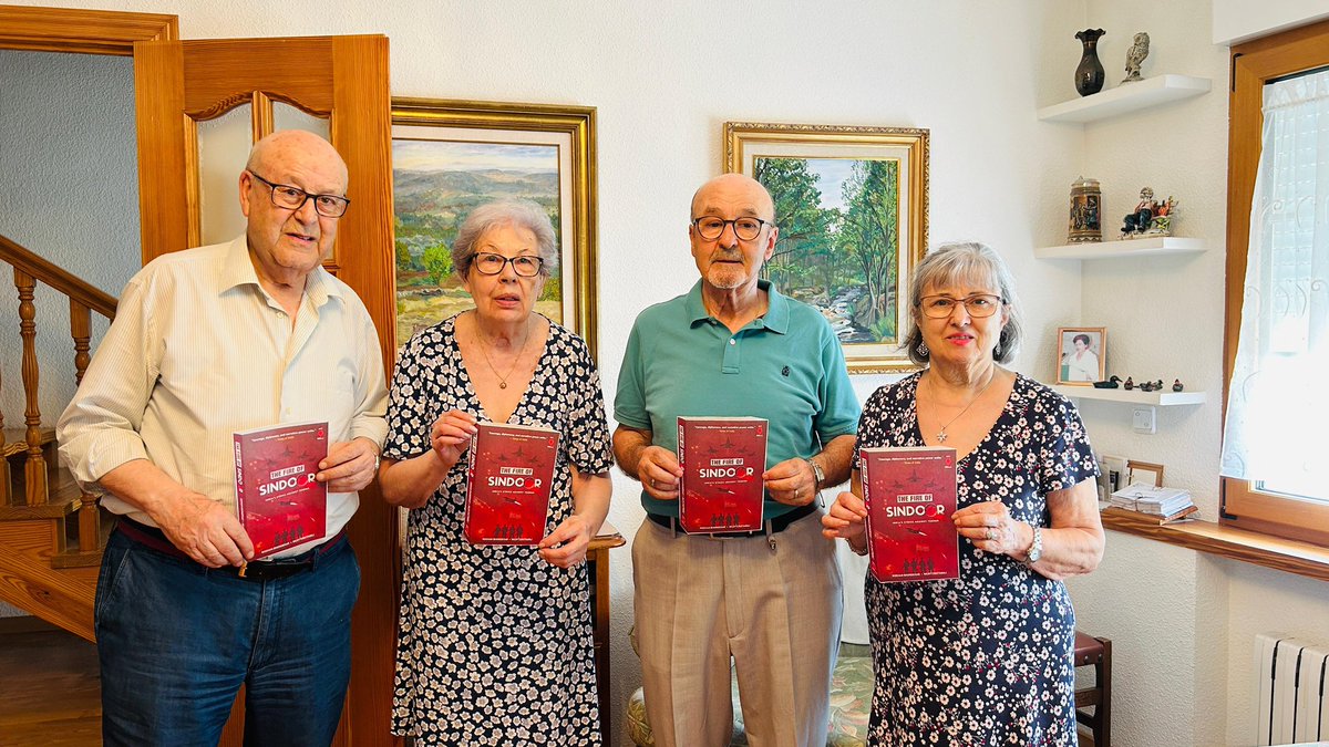 Write_India's tweet photo. Spanish citizens amplify 𝐓𝐡𝐞 𝐅𝐢𝐫𝐞 𝐨𝐟 𝐒𝐢𝐧𝐝𝐨𝐨𝐫, standing strong with India.🇮🇳 🤝 🇪🇸

📘 Grab your copy: https://t.co/cVFfK2XMs6

#WriteIndia #FireofSindoor https://t.co/isA8UNEtMo