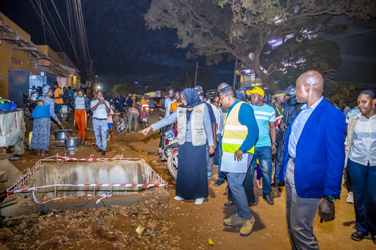 Kampala Capital City Authority (KCCA) (@kccaug) on Twitter photo Last evening, <a href="/KCCAED/">Sharifah Buzeki</a> conducted an impromptu on-spot inspection of the ongoing reconstruction works on Kisenyi road, Social Center in Central Division.
The inspection intended to ascertain the physical progress, quality of work but also interact with the communities around. Last evening, <a href="/KCCAED/">Sharifah Buzeki</a> conducted an impromptu on-spot inspection of the ongoing reconstruction works on Kisenyi road, Social Center in Central Division.
The inspection intended to ascertain the physical progress, quality of work but also interact with the communities around.