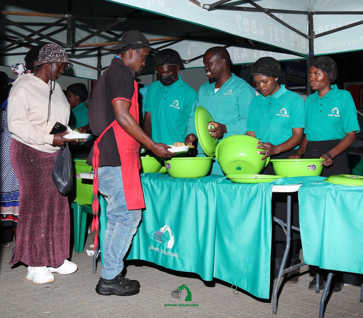DiphiriSolution's tweet photo. Tubatse FM annual celebration 🎇 🎉 Bur
Credits to KMK PHOTOGRAPHY ❤️

We serve communities across South Africa.

#A_helping_hand_in_your_time_of_need https://t.co/OI49ZnoEKY