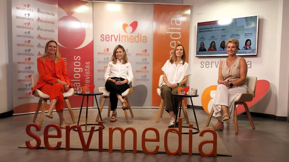 📺 Ya está en marcha el #DiálogoServimedia: Iniciativas farmacéuticas para cambiar el mundo.

👥 Con Rita de la Plaza (<a href="/Farmaceuticos_/">Consejo General Colegios Farmacéuticos</a>), <a href="/CarinaEscManero/">Carina Escobar Manero</a> (<a href="/pacientesPOP/">Plataforma de Organizaciones de Pacientes</a>), Candelaria Almenar (<a href="/micofvlc/">Micofvlc</a>), María Enrique-Tarancón (<a href="/ccfcat/">Consell de Col•legis Farmacèutics de Catalunya</a>) y María Andreu.

📽 youtube.com/watch?v=85Gaf3…