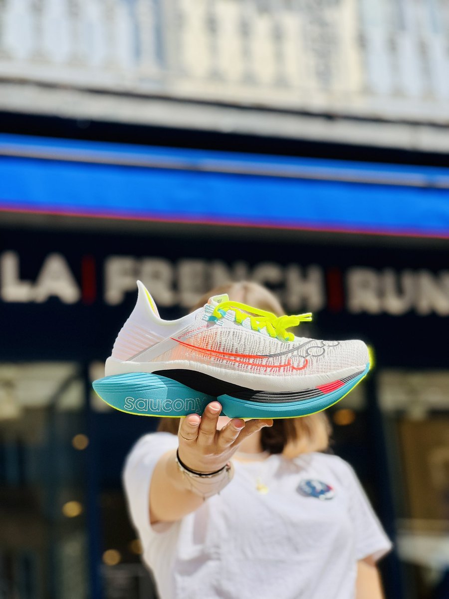 💁🏼‍♂️ La meilleure chaussure carbone du marché ?

🔥 Découvrez la Saucony Endorphin Elite 2 !

Utilisation : jour de course 
Poids : 199 grs
Drop : 8mm

🇫🇷 A découvrir en boutique !

lafrenchrun.com