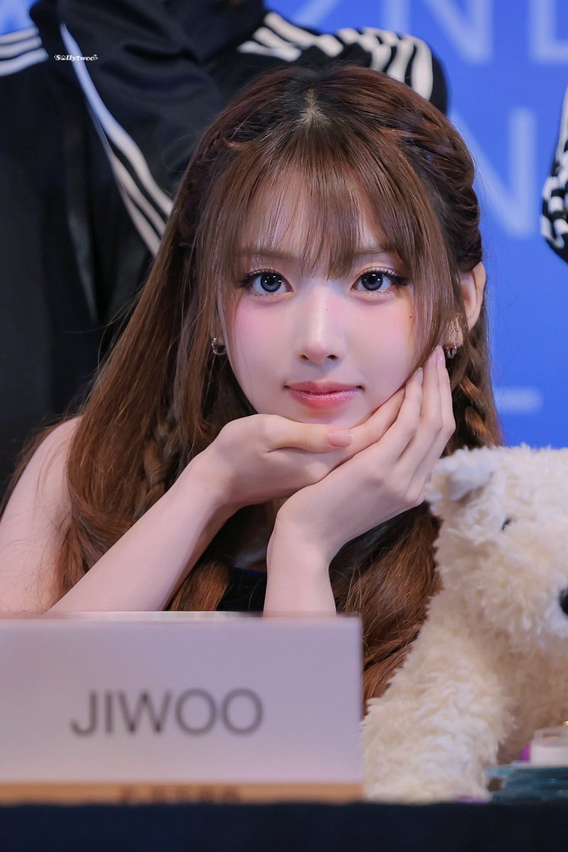 Sylviaccc11's tweet image. 250629
๐ฅบ๐ฅบ๐ฅบ
#nmixx #NMIXX #JIWOO #jiwoo #์ง์ฐ #์๋ฏน์ค