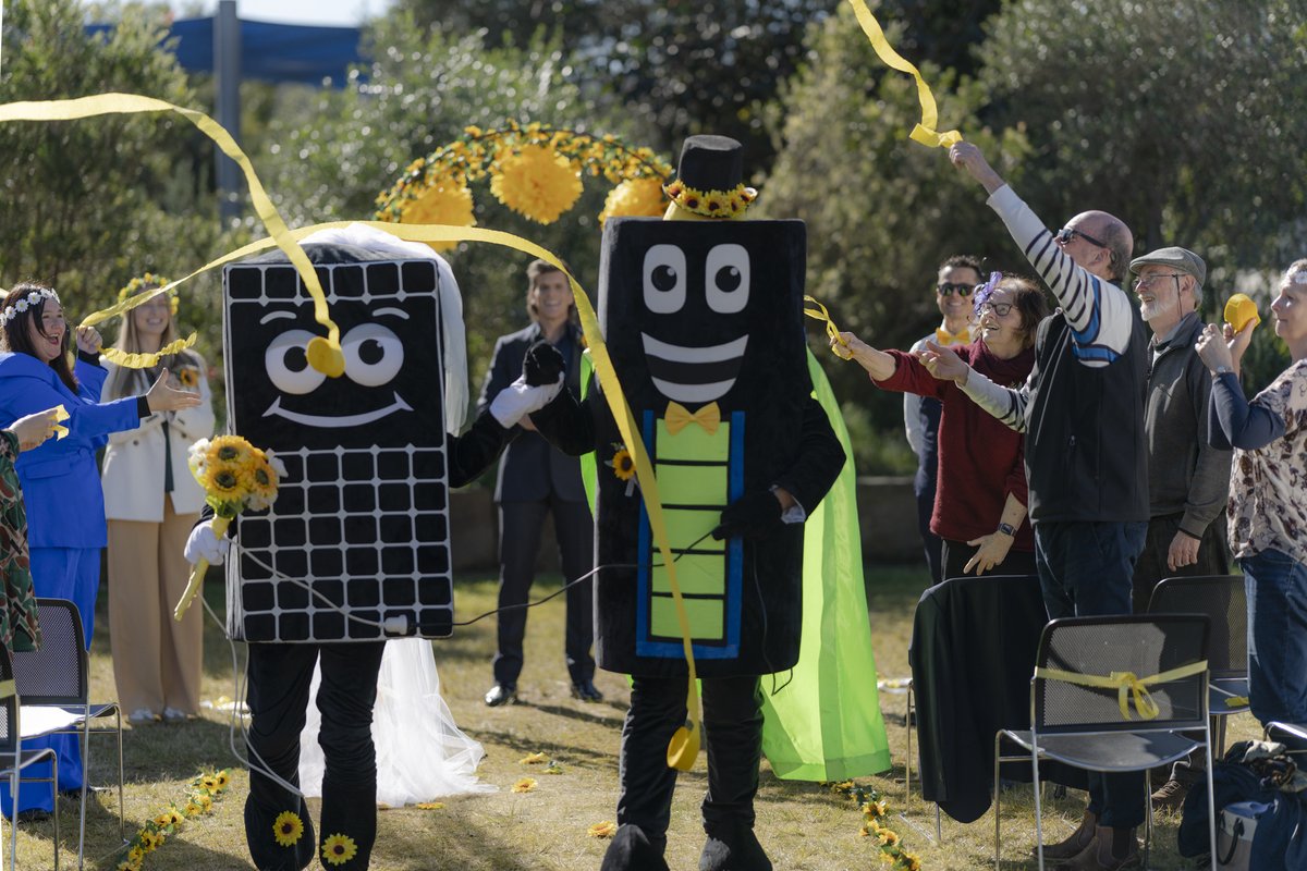 Solar Citizens (@solarcitizens) on Twitter photo And here's the wedding album - Ms #Solar Panel & Mr #Battery married by <a href="/oshergunsberg/">Osher Günsberg</a> to create more clean, affordable #energy for all of us, thanks to the Cheaper Home Batteries Program. <a href="/ChrisBowenMP/">Chris Bowen MP (new account)</a> watch youtu.be/-TDxD9ddyZI?si… via <a href="/YouTube/">YouTube</a> And here's the wedding album - Ms #Solar Panel & Mr #Battery married by <a href="/oshergunsberg/">Osher Günsberg</a> to create more clean, affordable #energy for all of us, thanks to the Cheaper Home Batteries Program. <a href="/ChrisBowenMP/">Chris Bowen MP (new account)</a> watch youtu.be/-TDxD9ddyZI?si… via <a href="/YouTube/">YouTube</a>